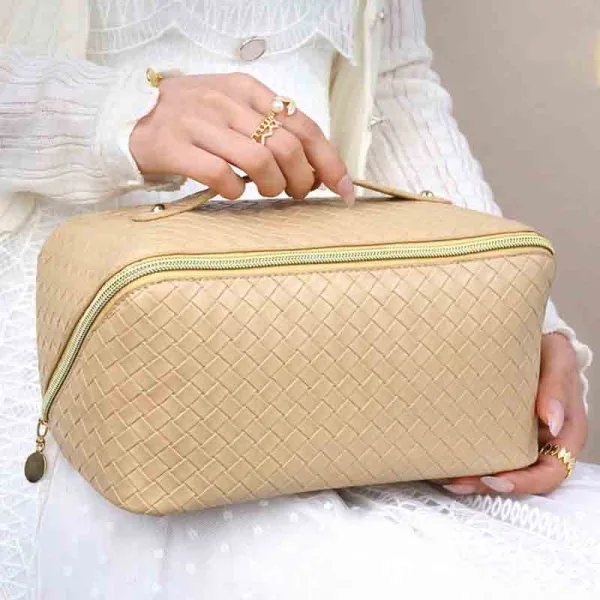 Portable Woven Cosmetic Bag